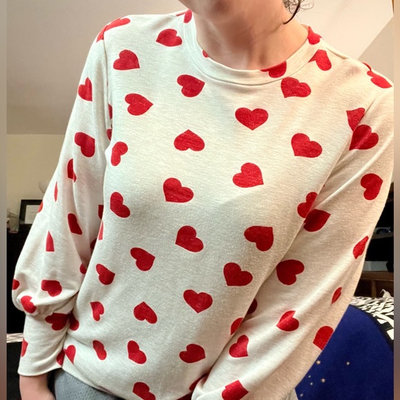 Valentine’s Day heart-pattern top - Picture 1 of 12